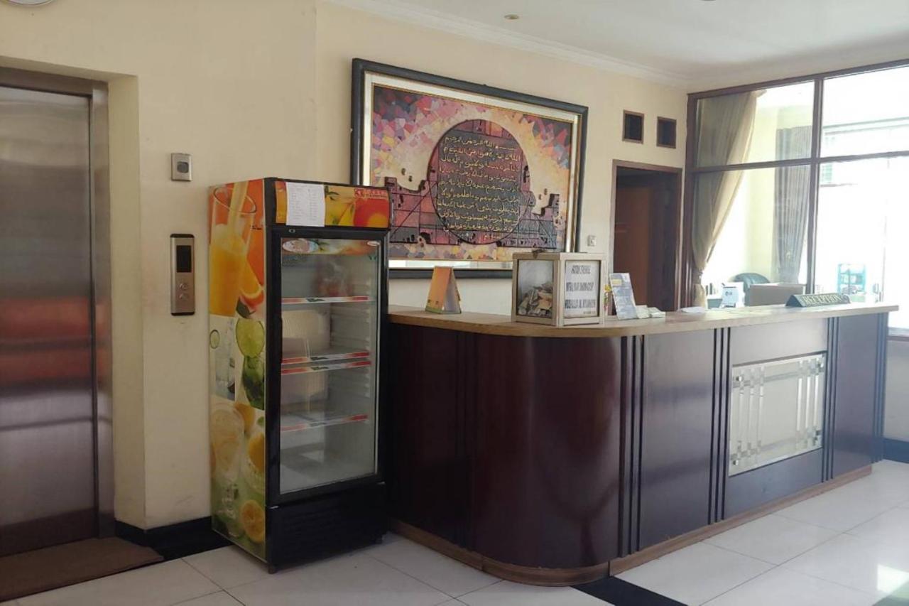Express O 91578 Villali Jogja ジョグジャカルタ エクステリア 写真