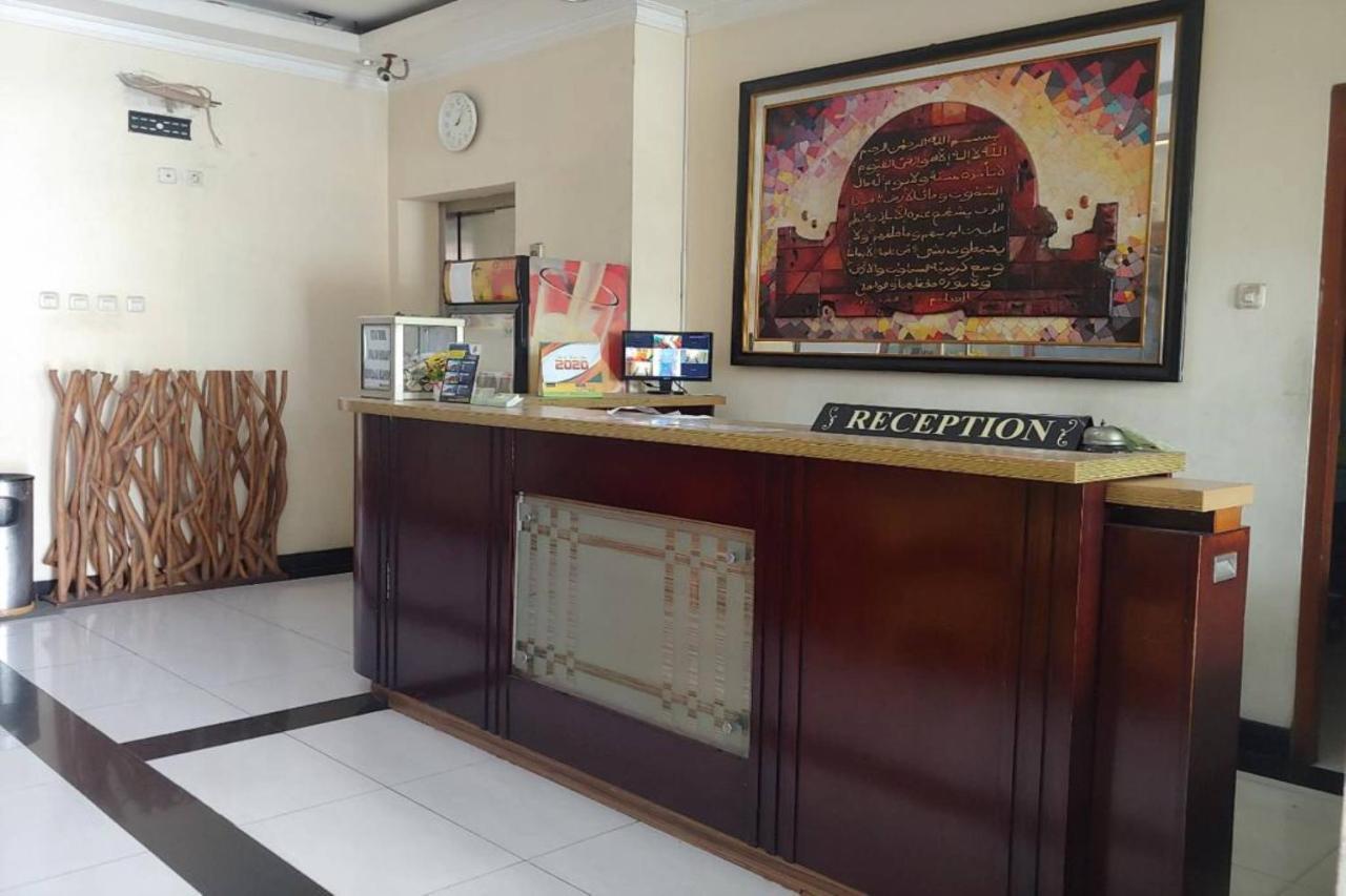 Express O 91578 Villali Jogja ジョグジャカルタ エクステリア 写真